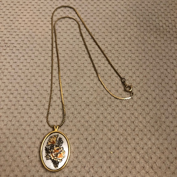 Reed and Barton Poppy Flower Oval Damascene Pendant Necklace Vintage - Picture 1 of 5